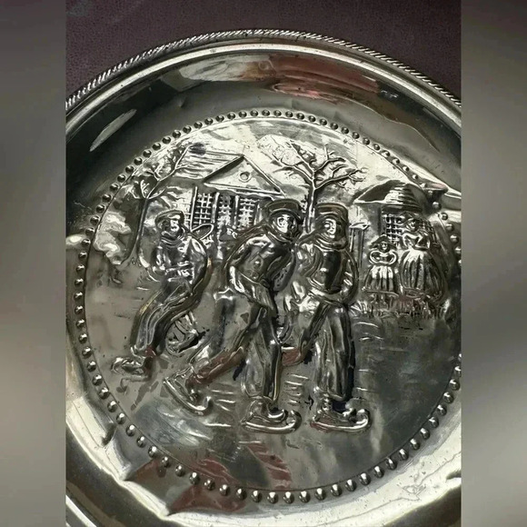 Vintage Brass Tin Gold Wall Decorative Plates Lightweight - Picture 5 of 11